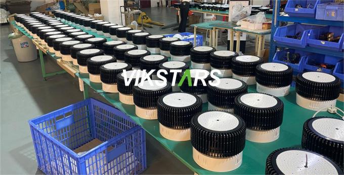 100W 150W 200W 250W Aluminium Fin LED haute baie lumières pour l'éclairage commercial avec réflecteur 10