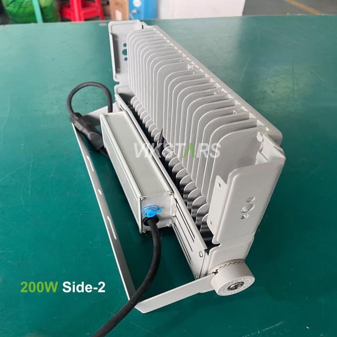 Bon prix 100W Module de lumière d'inondation IP65 étanche à l'eau de haut stade éclairage de mât réflecteurs 4