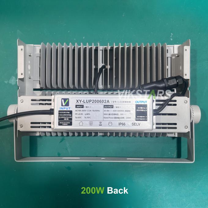 Bon prix 100W Module de lumière d'inondation IP65 étanche à l'eau de haut stade éclairage de mât réflecteurs 5