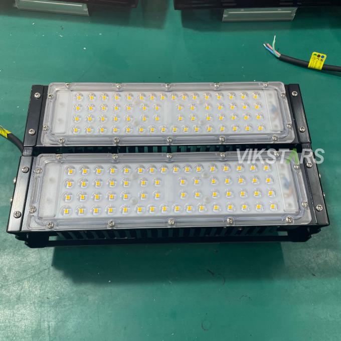 50W 100W 150W 200W 250W 300W Aluminium Fin LED Lampes de protection contre les inondations IP65 Longue durée de vie Bonne qualité LED Lampes à mât élevé 1