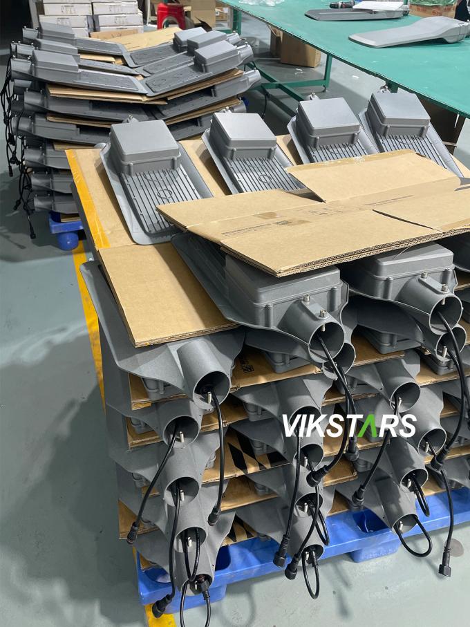 150W LED Street Lights 300W 500W Lampes solaires pour la rue principale 13