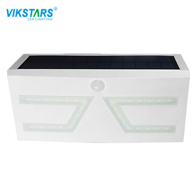 Le jardin actionné solaire de cour de VIKSTARS allume 100lm/W 70 Ra Four Seasons